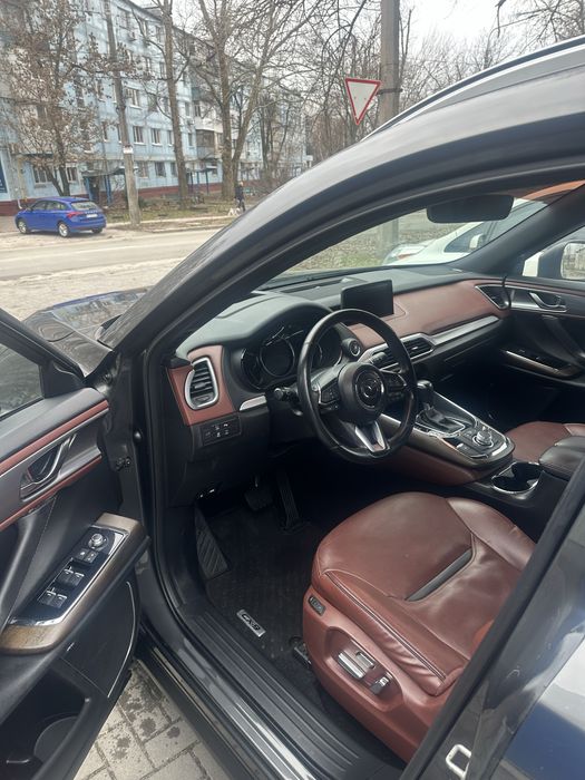 Mazda CX-9 Signature