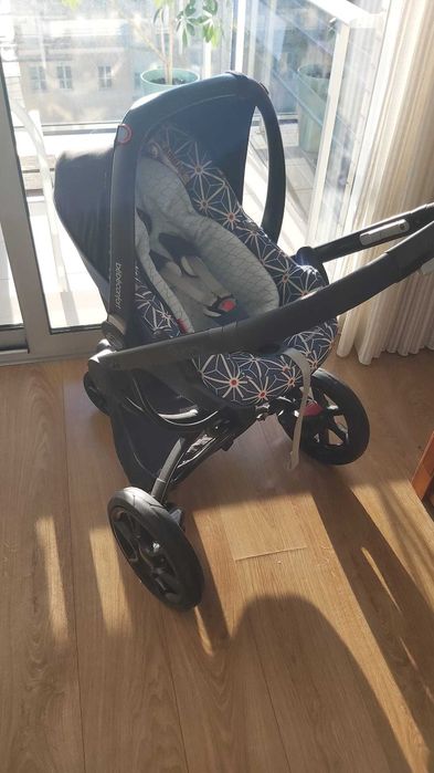 Ovo Bebe Confort Cadeira Auto Pebble Plus i-Size