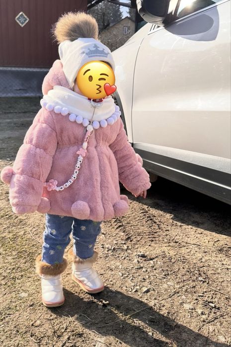 Дитяча шубка тепла