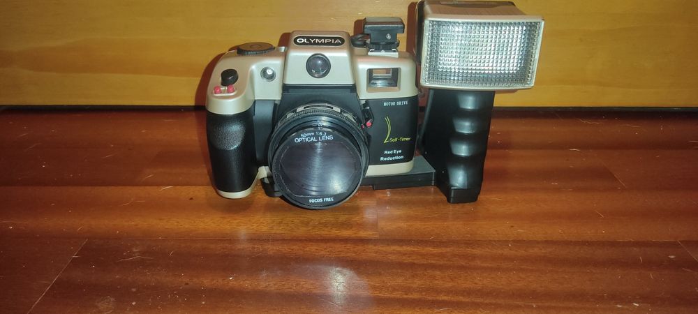 Máquina fotográfica Olímpia