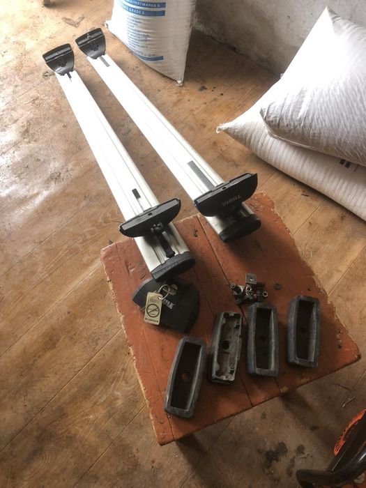 Багажник на авто Thule