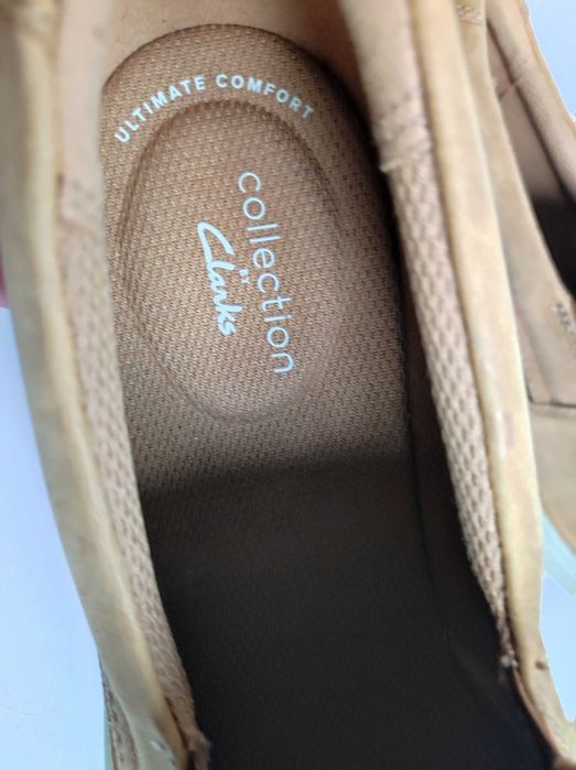 - Collection By Clarks - Markowe Buty r. 46