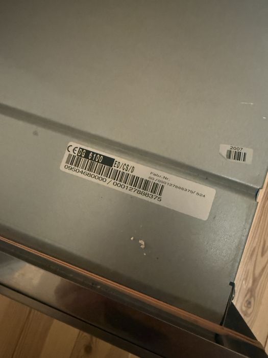 Piekarnik parowy Miele DG 6100