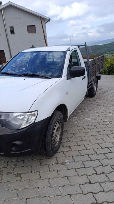 Carrinha Mitsubishi