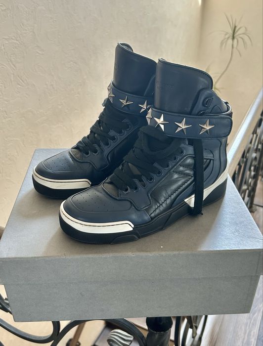 Кросовки givency tyson 42