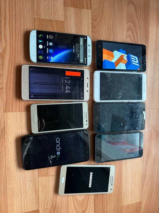 Телефоны одним лотом