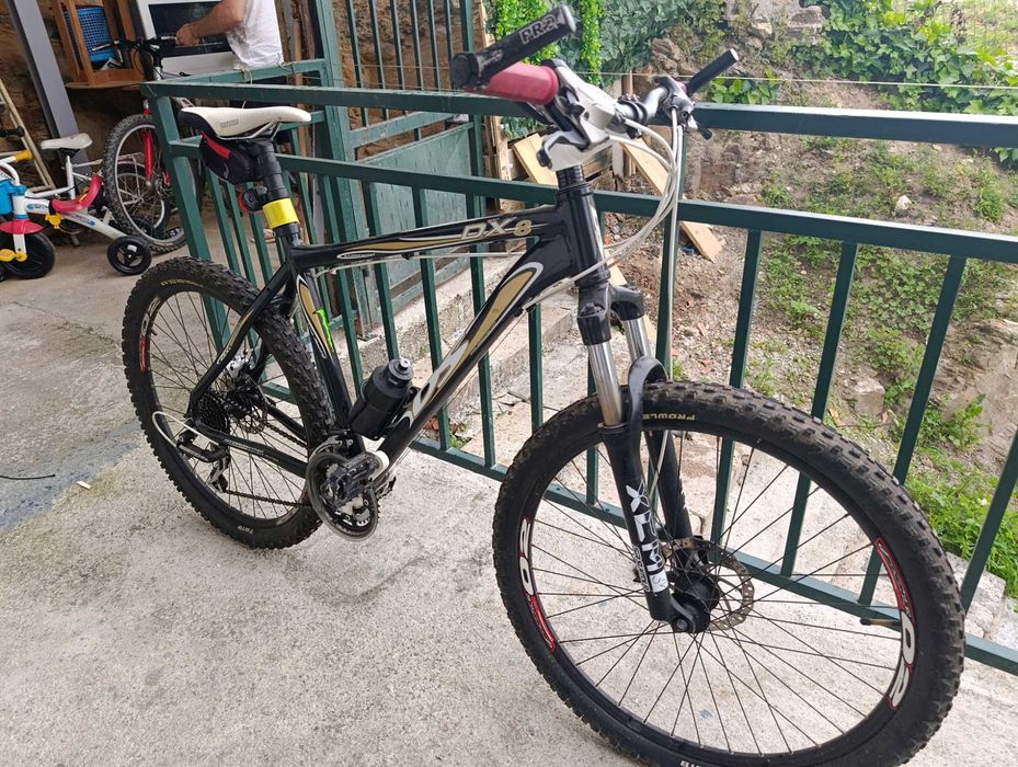 Bicicleta de montanha DX