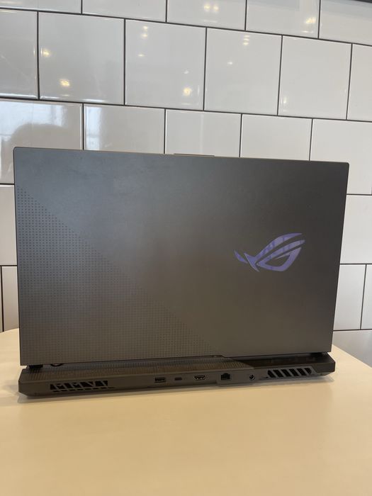 Игровой ноутбук ASUS ROG Strix G17 G713IM / 17.3" 144Hz / Ryzen 7 / RTX 3060