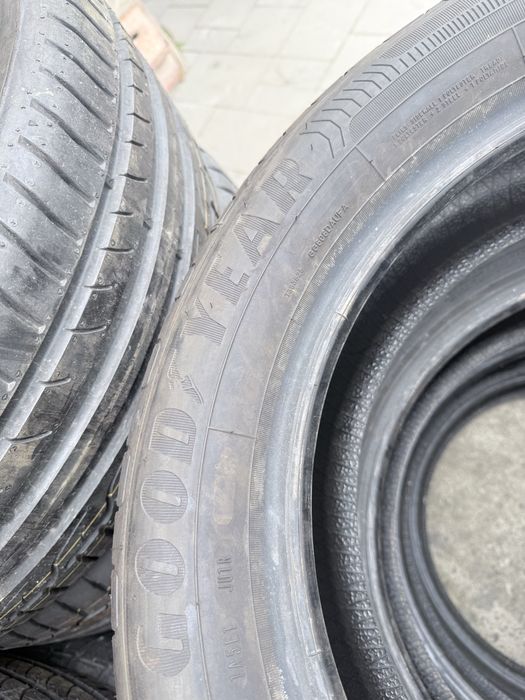 Шини літні 205/55/17 Goodyear