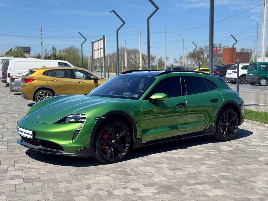 Porsche Taycan 2021 freshauto