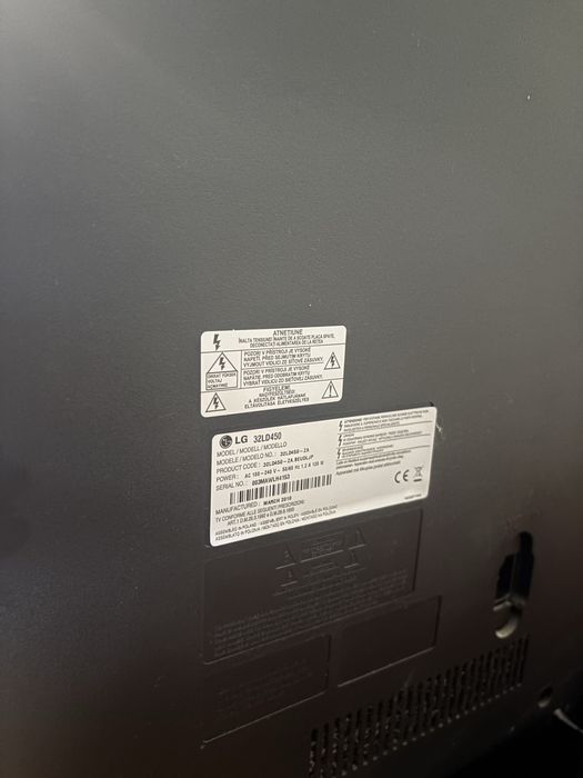 TV LG 32” — Modelo 32LD450