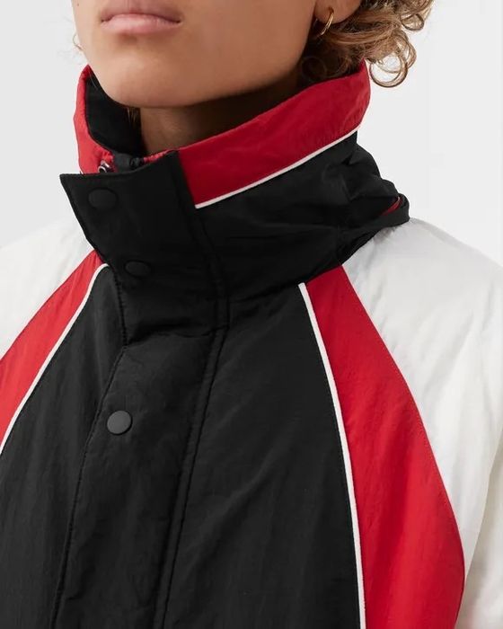 Пуховик Бомбер парка Nike  Jordan S ( M) Оригинал