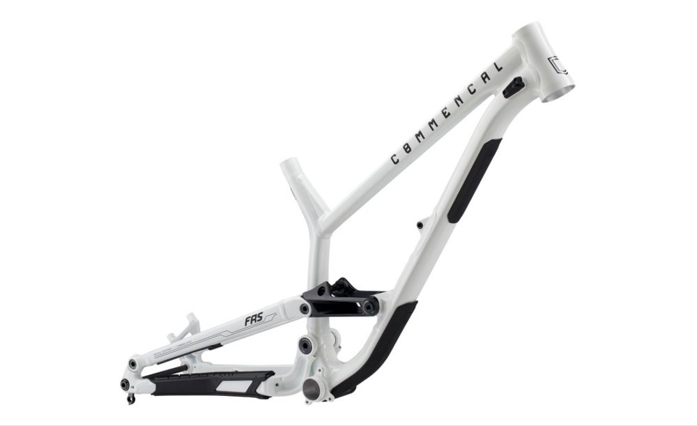 Nowa Rama Commencal Frs M + Damper Rock Shox Deluxe