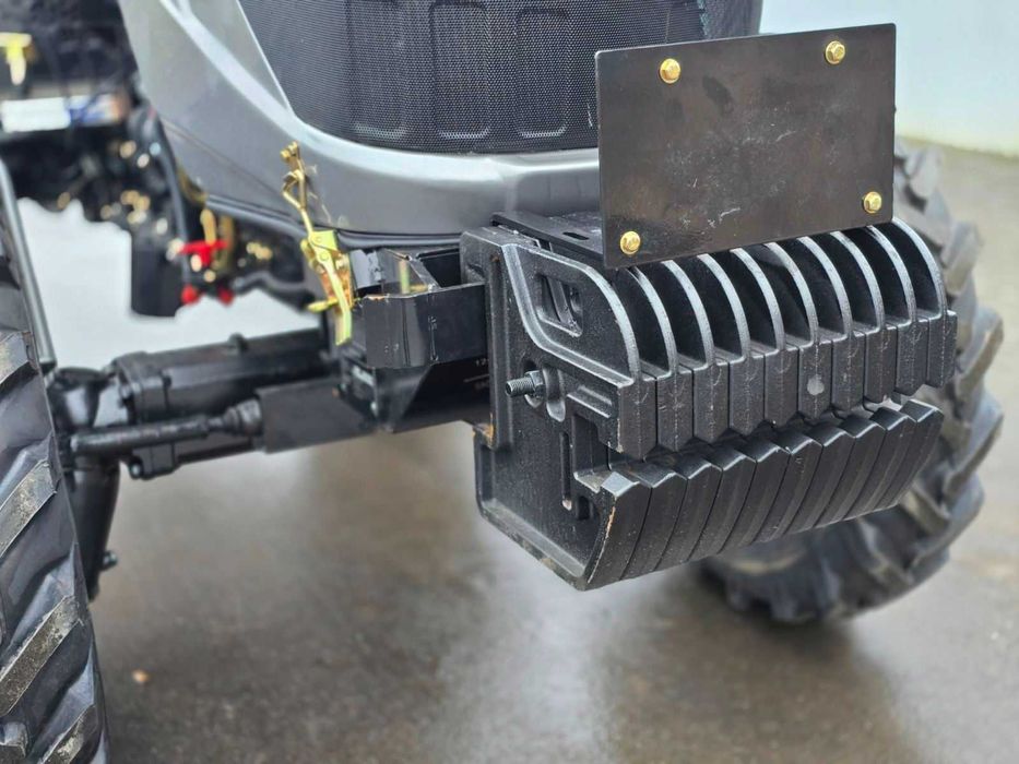 Повнопривідний трактор TERRA FENG 555XG із євронавіскою,козирок, серга