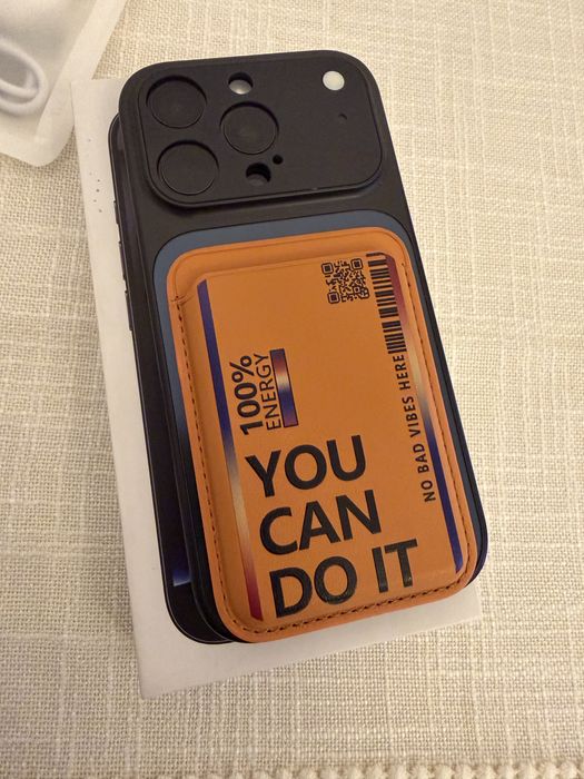 Iphone 16 pro  44цикли.