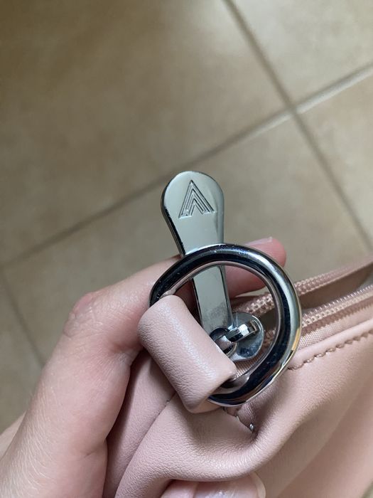 Сумка середнього розміру Vivo Paris шкіряна