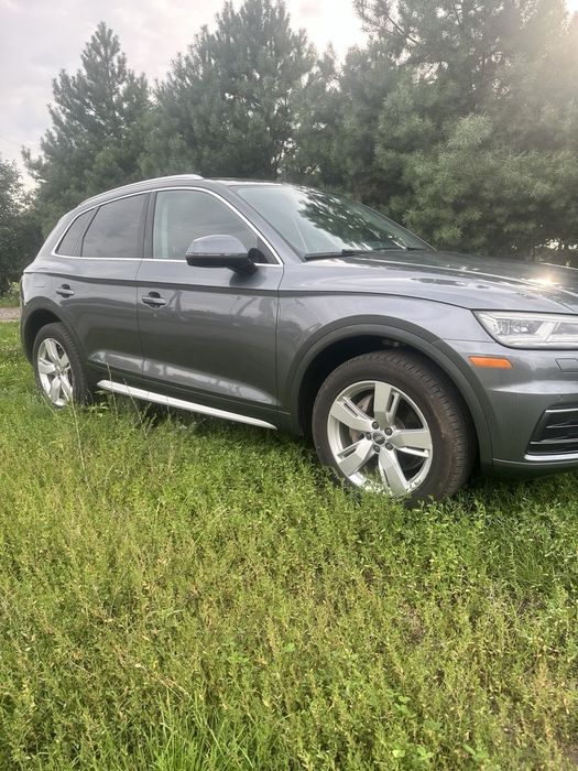 Audi Q5 2018 авто в ідеальному стані
