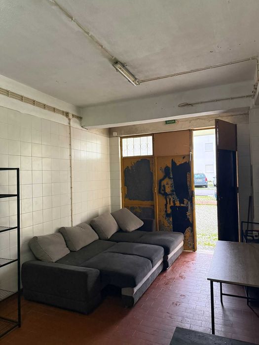 Garagem no centro de Albufeira