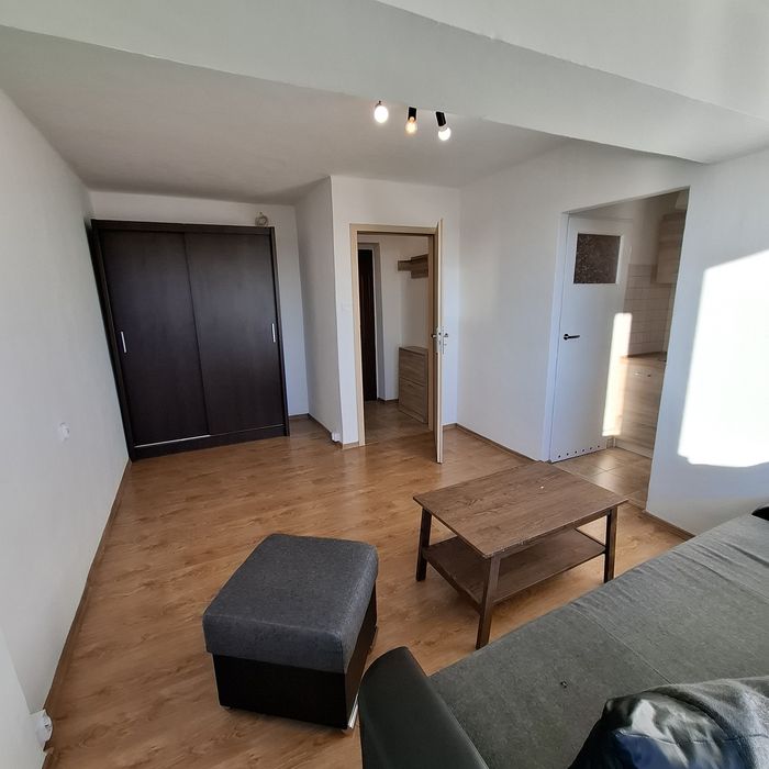 KAWALERKA do wynajęcia Centrum Opola / cena za całość! !!