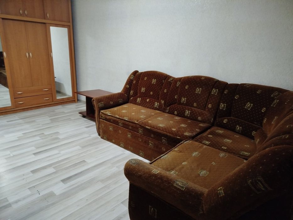 1-на кв у центрі р-н  5-ої лікарні, Варус,Атб, вул.Перемоги/Яценко 3/5