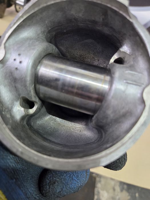 Колінвал шатун поршень Мітцубісі L200 Л200 Pajero 2.5 4D56