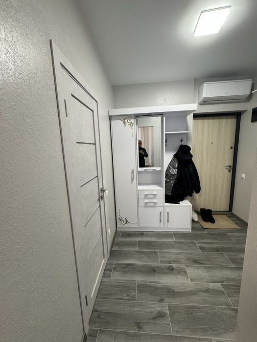 Сдам Новую квартиру с Евроремонтом на Днепродороге /Марсельская