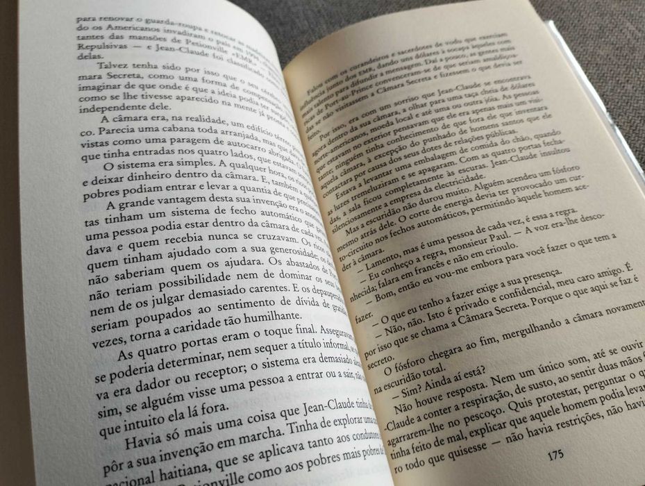 Livro "Os 36 Homens Justos" de Sam Bourne