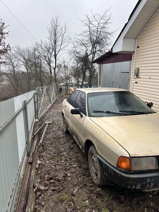 Ауді 80 1.8 на повному ходу