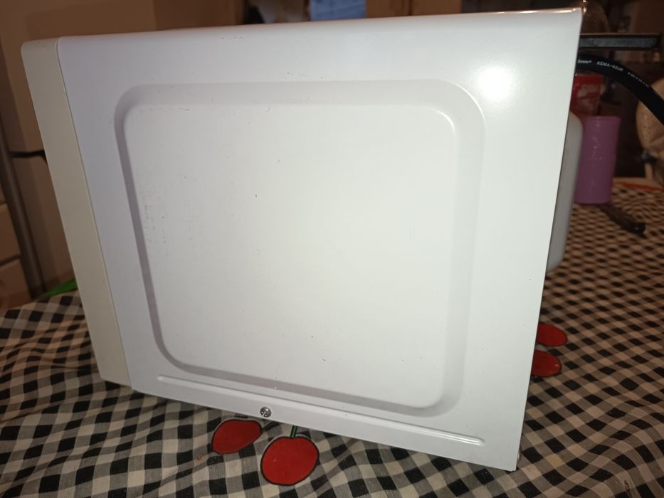 Micro-ondas FLAMA 1816FL (20 L - Sem Grill - Branco)