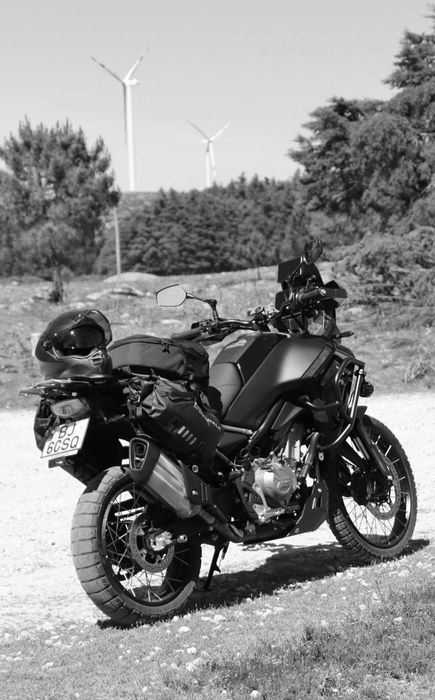 CFMOTO 450 MT com extras