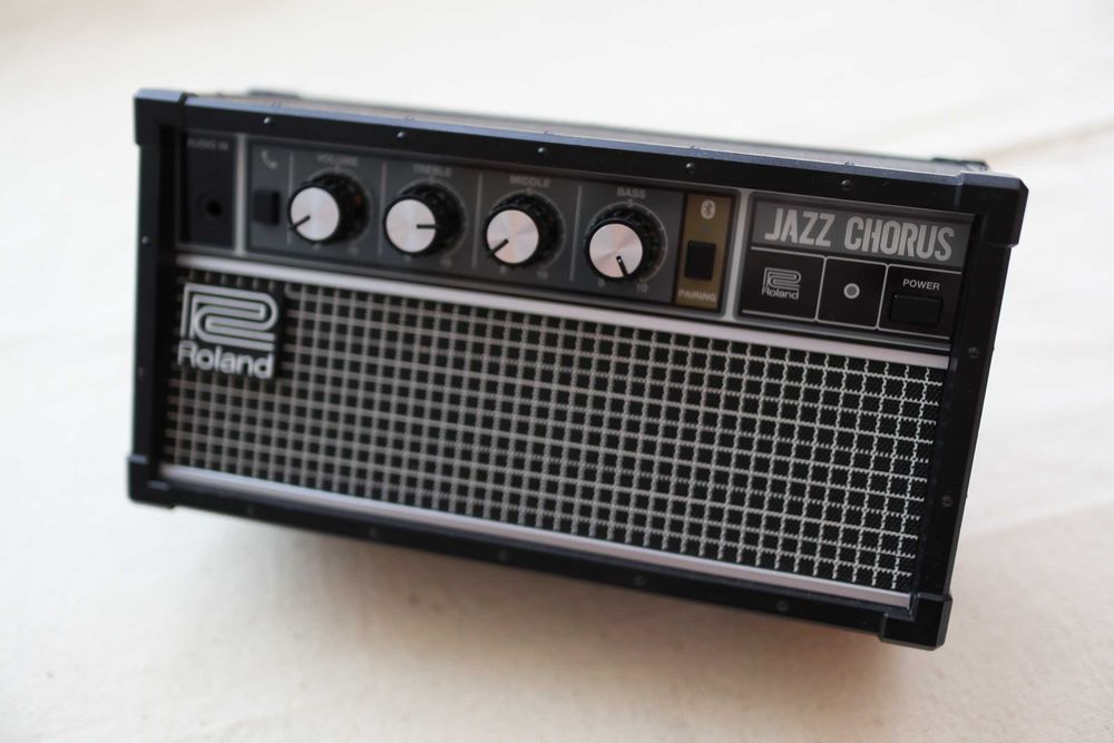 Roland JC-01
