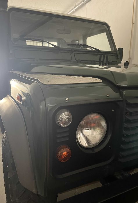Defender 110 HCPU 2.5 Diesel – Nacional - Pick-up 3 lugares – Homologado TT - 78 mil km