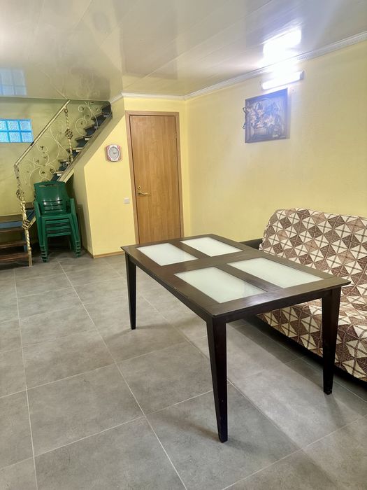 Домик (курень) 2 поверхи 50 м від моря(1 хвилина) ВІЛЬНО З 23.08