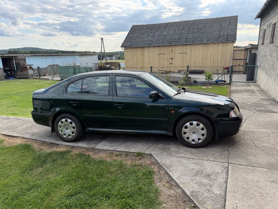Skoda Octavia 1
