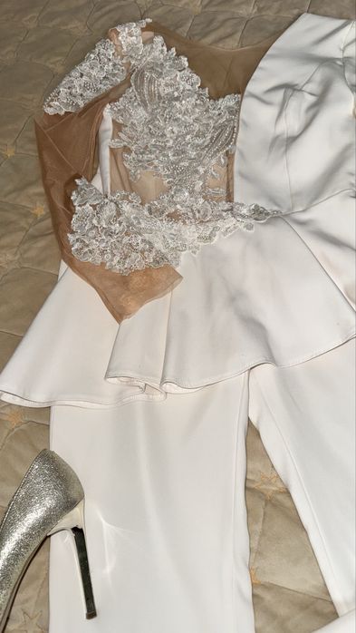 Костюм ручної роботи