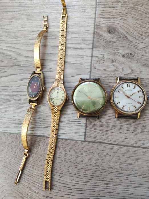 Продам! Гарні годинники!