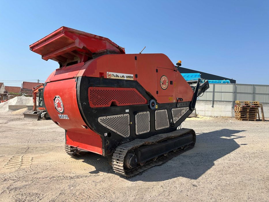 Britadeira Móvel de Lagartas Red Rhino 7000