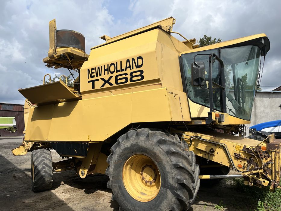 New Holland TX 68 kombajn zbożowy