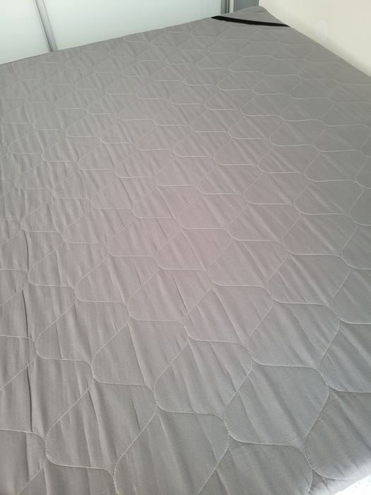 Nakładka na łóżko, materac. Włókno kokosowe + gąbka.