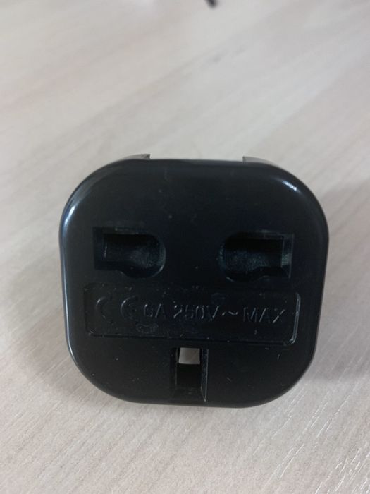 Переходники на iPhone, айфон, тройную английскую розетку