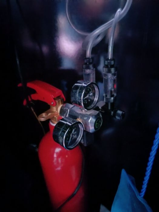 Aquário 160 litros como novo sem um único risco tem um ano, completo.