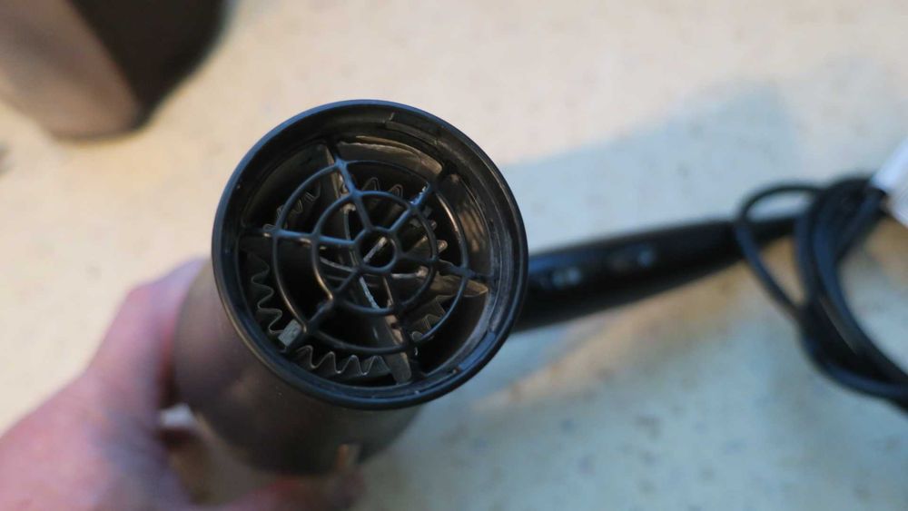 Suszarka do włosów Quigg