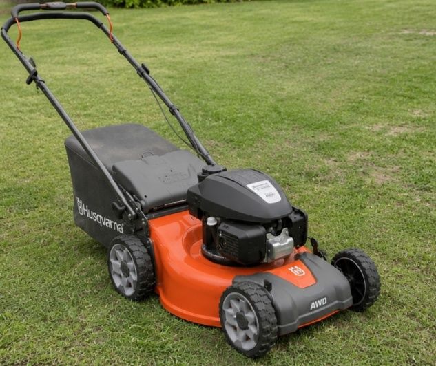 Продам бензинову газонокосарку Husqvarna LC 353AWD з двигуном Honda GCVx 170.