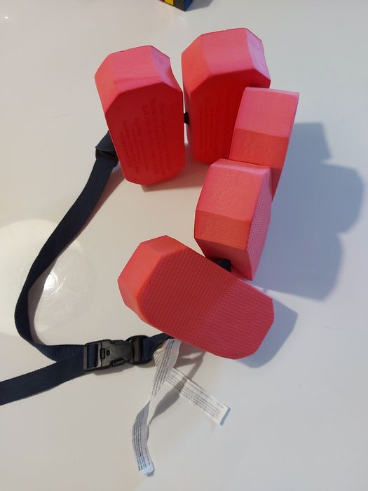 Pas wypornościowy do nauki pływania dla dzieci.