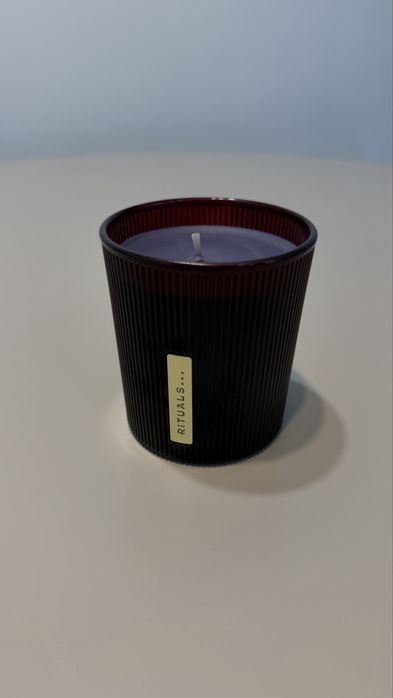 Свічка Rituals червона