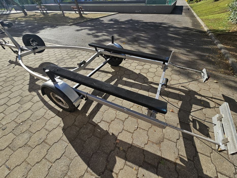 Vendo atrelado com documentos