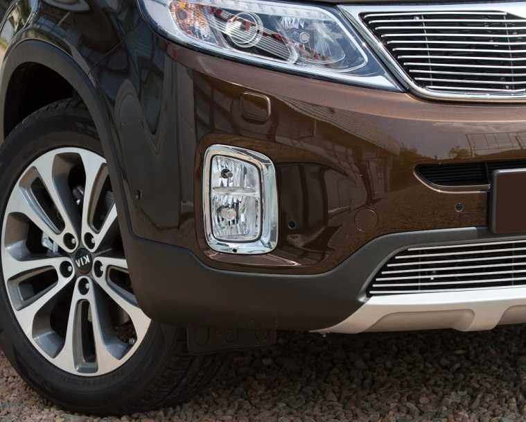 Хром накладки на противотуманки KIA sorento 2013-2015