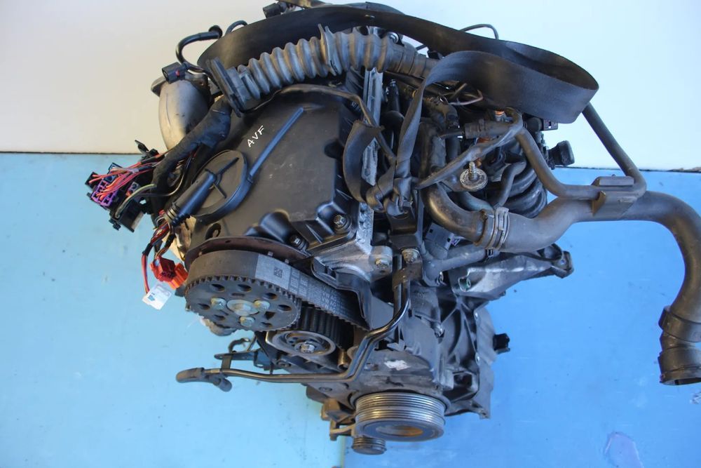 Motor Peugeot 1.6 gasolina com referencia 5G04-10FKAW
