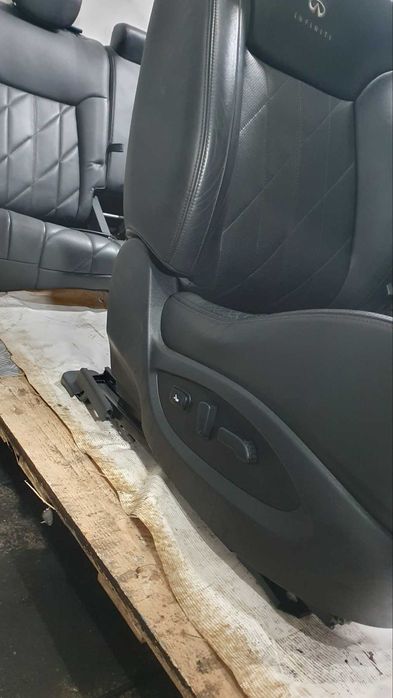Сидіння задні шкіряний чорний салон Infinity QX70, гарний стан