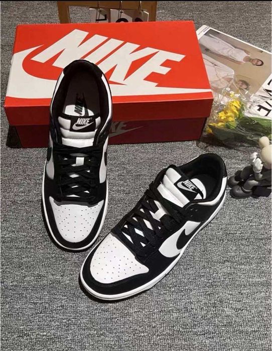 Nike Dunk Low Czarny R.40